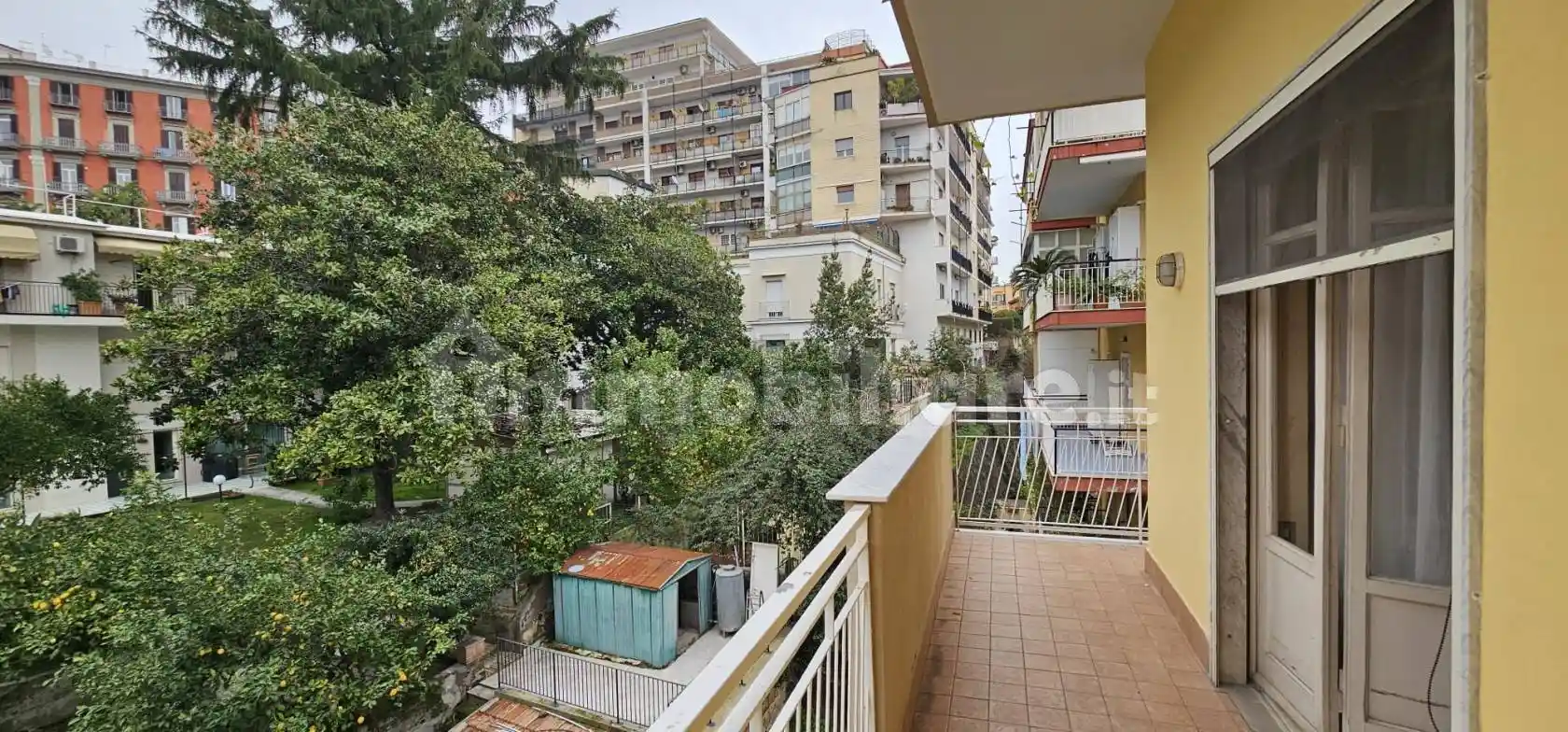 Appartamento in vendita a Napoli