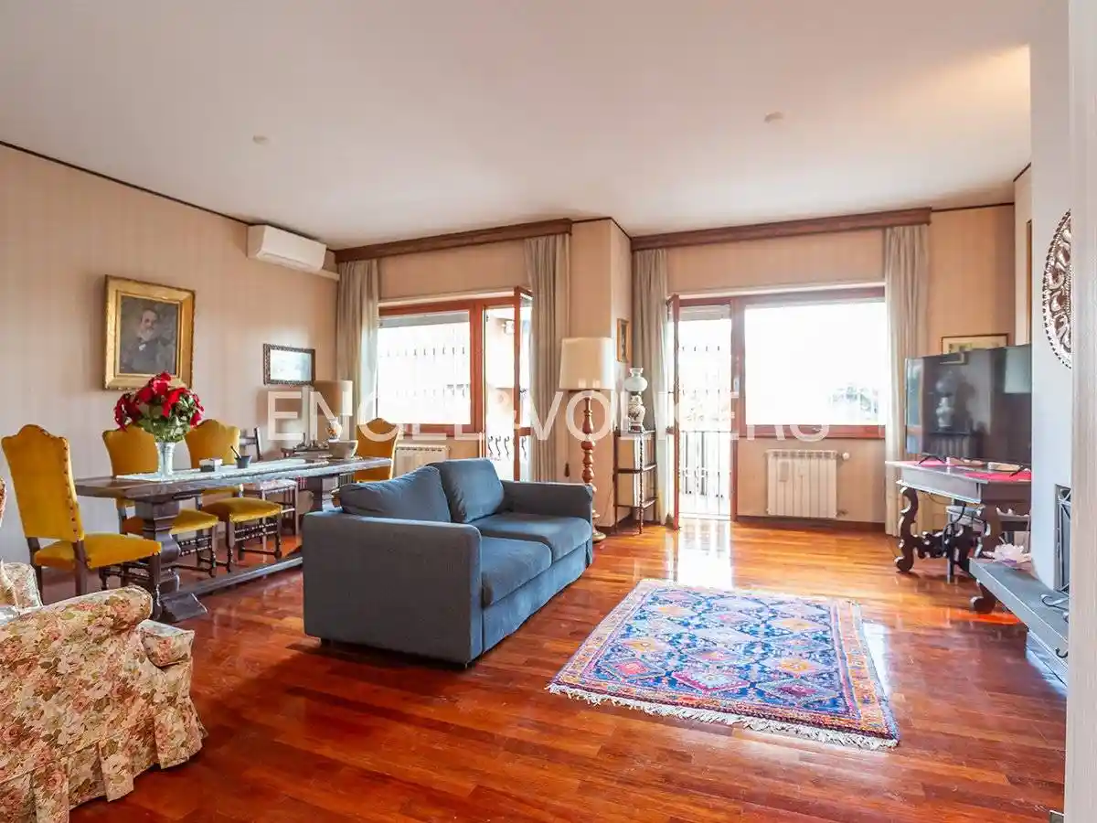 Appartamento in vendita a Roma