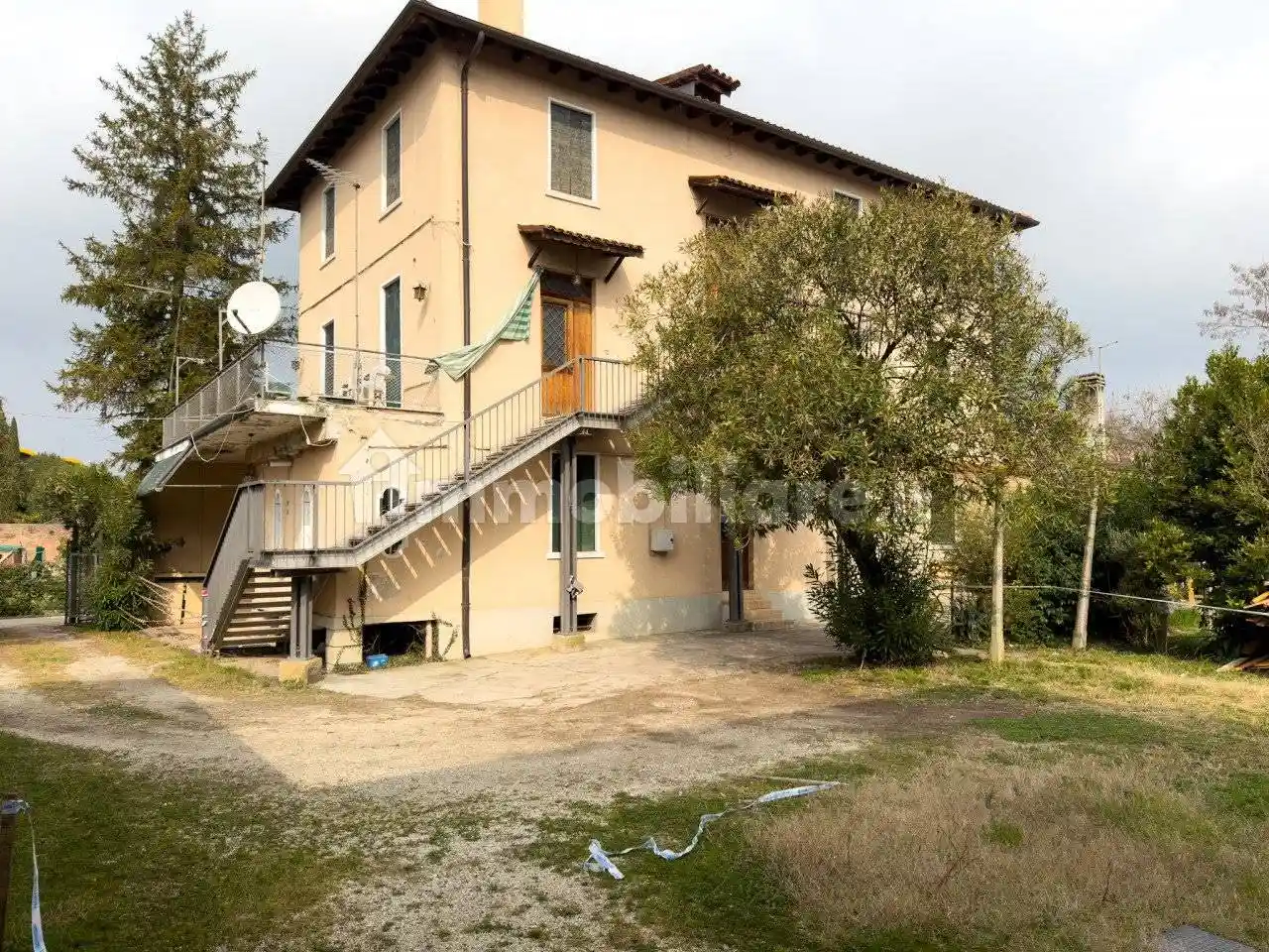 Palazzo - Edificio in vendita a Montebelluna