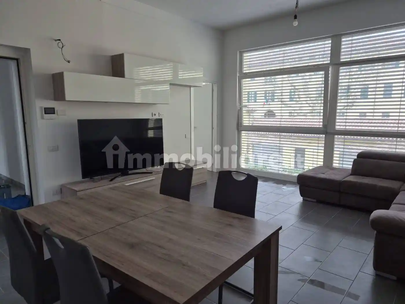 Appartamento in vendita a Montano Lucino