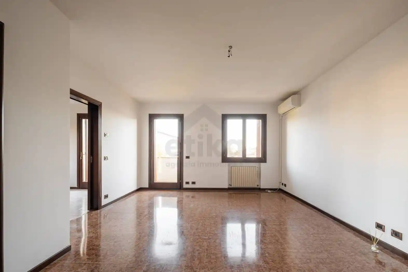 Villetta a schiera in affitto a Paese