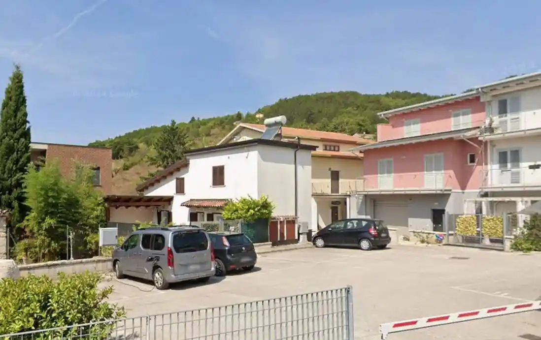 Casa indipendente in affitto a L'Aquila