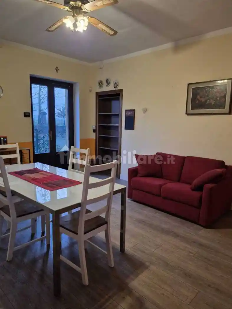 Appartamento in affitto a Granozzo con Monticello