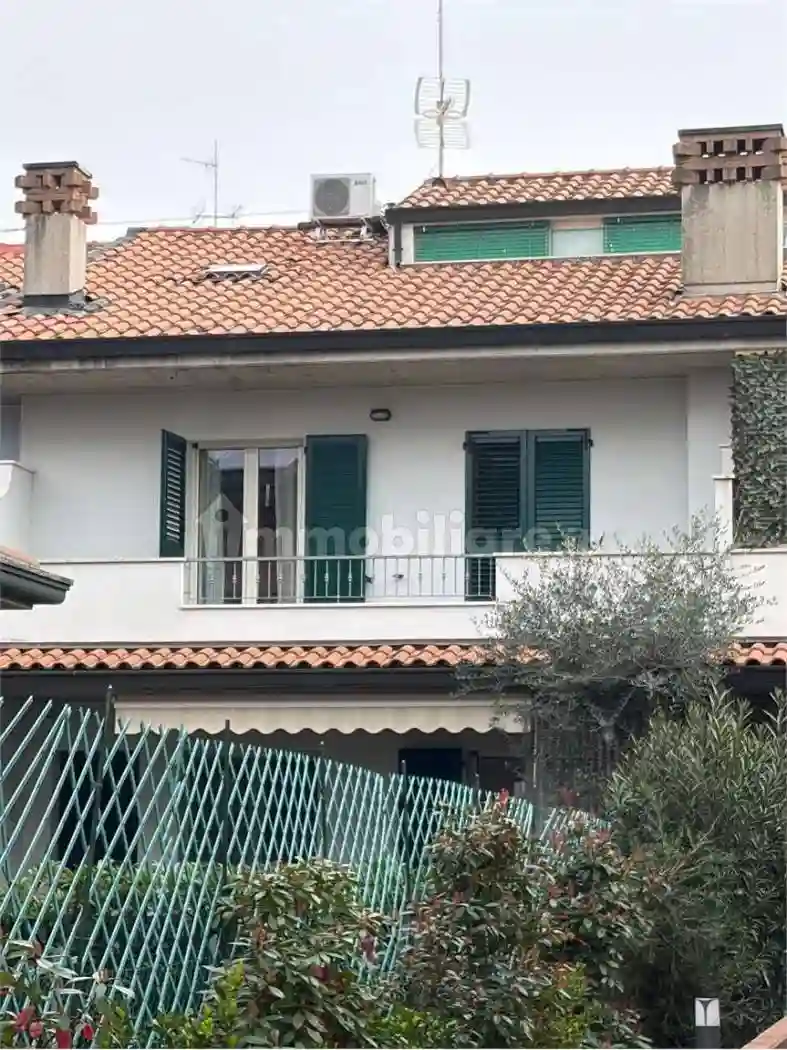 Villetta a schiera - foto 2