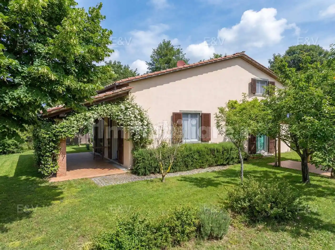 Villa in vendita a Subbiano