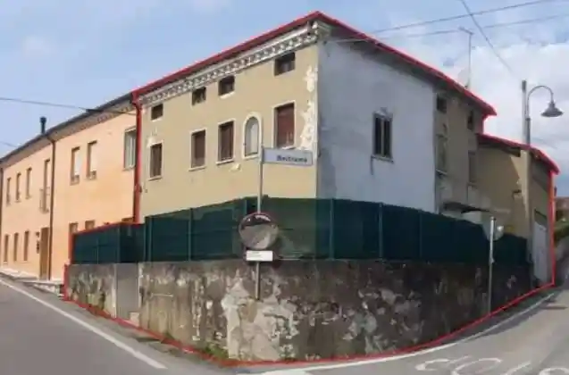 Casa indipendente in vendita a Pianezze