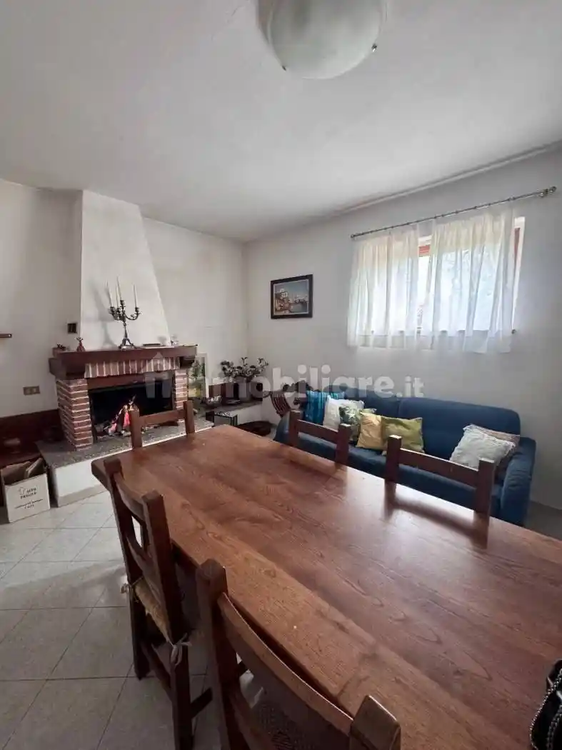 Casa indipendente in vendita a Arezzo