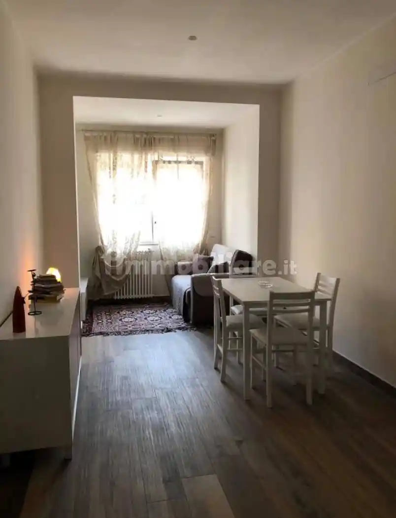 Appartamento in affitto a Napoli