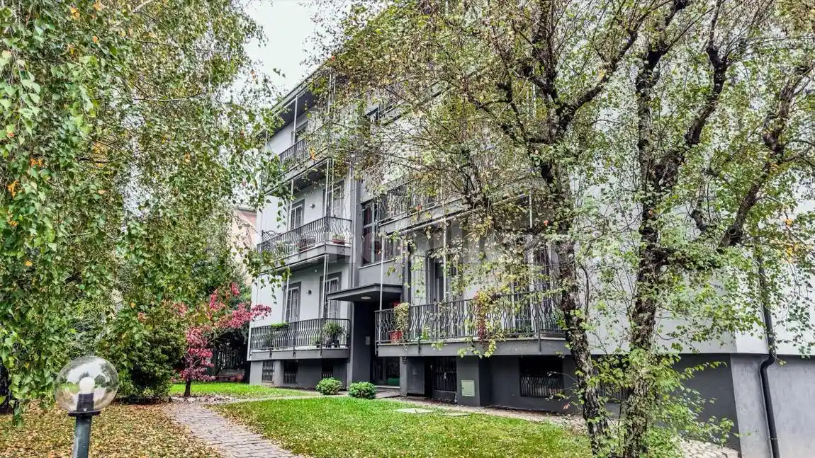 Appartamento in vendita a Lomazzo