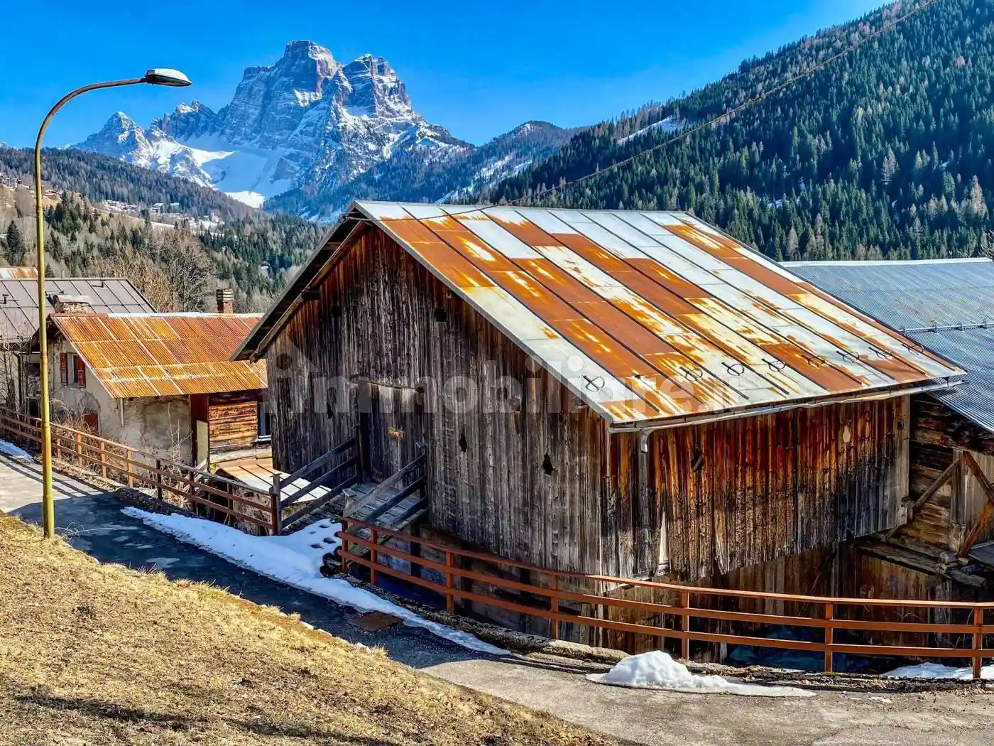 Rustico - Casale in vendita a Selva di Cadore
