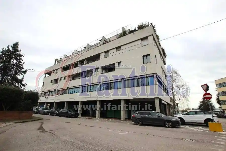 Appartamento in vendita a Calderara di Reno