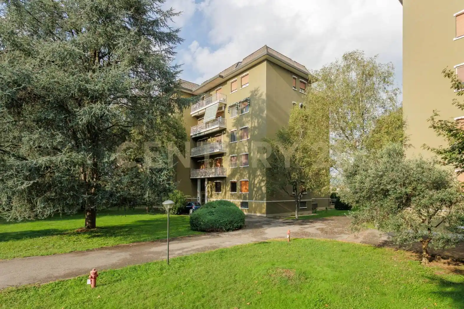 Appartamento in affitto a Bareggio