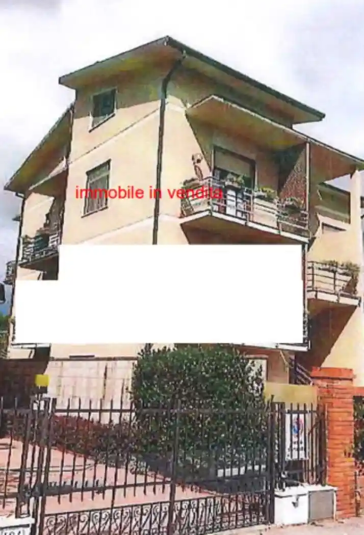 Appartamento in vendita a Lucca