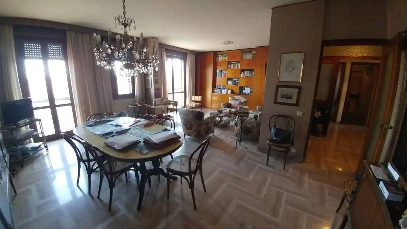 Appartamento in vendita a Modena