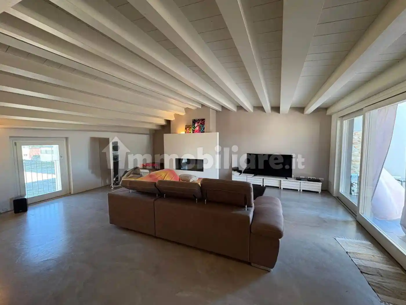 Appartamento in affitto a Roverbella