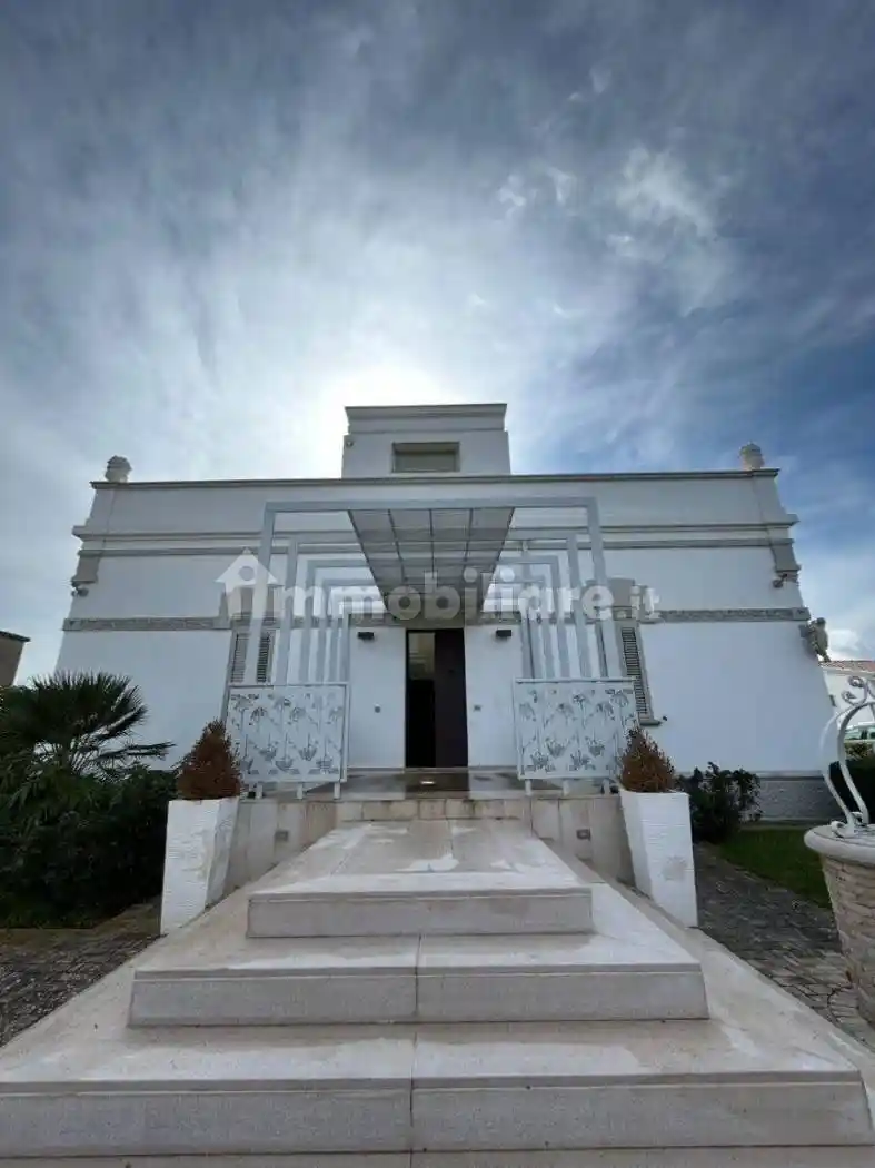 Villa in vendita a Acquaviva delle Fonti