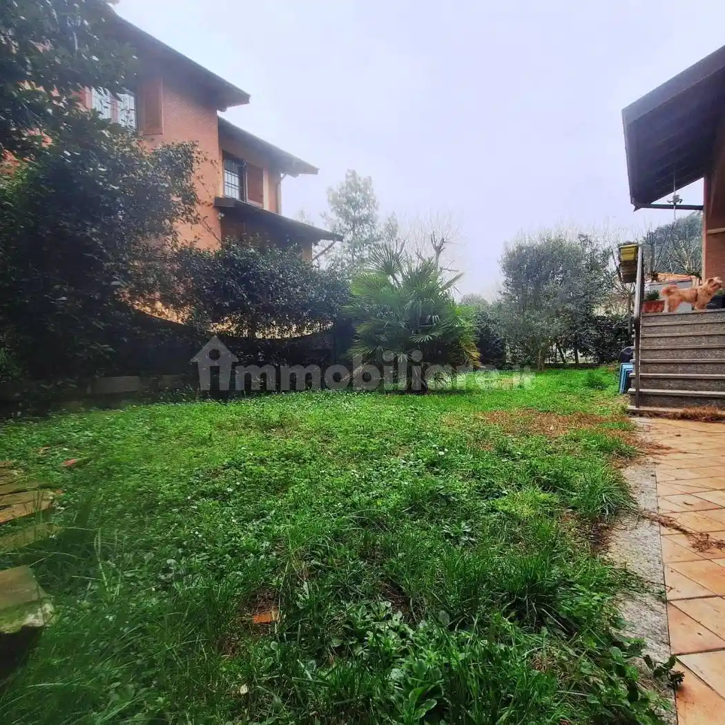 Villa in vendita a Linarolo