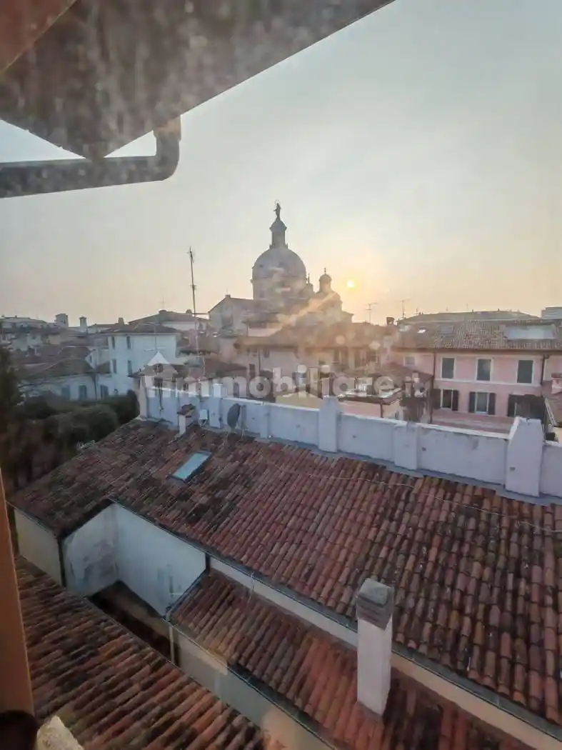 Appartamento in vendita a Brescia