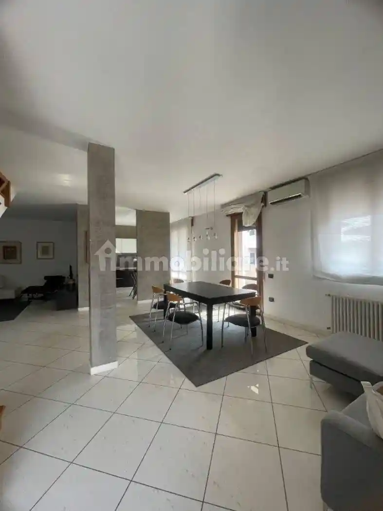 Villa in vendita a Abano Terme