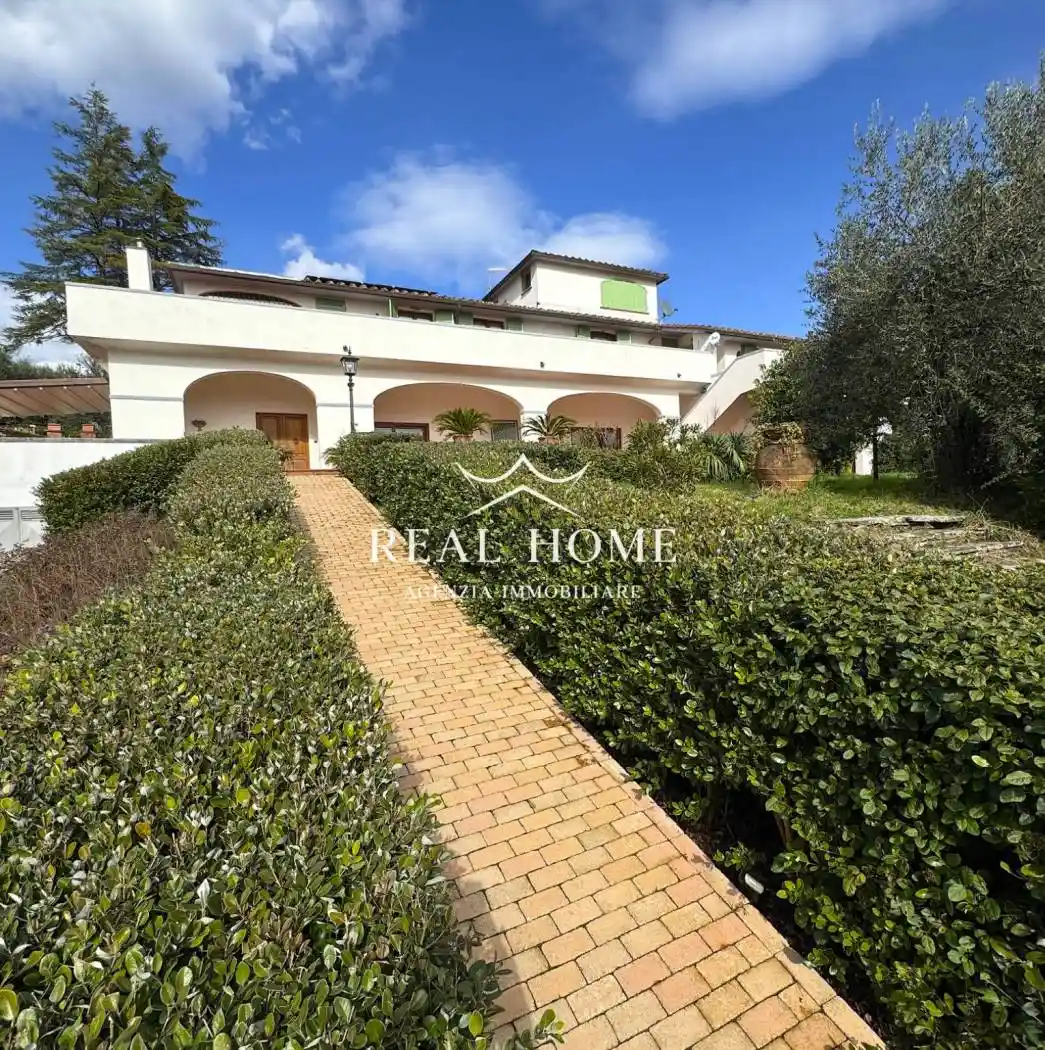 Villa in vendita a Serravalle Pistoiese