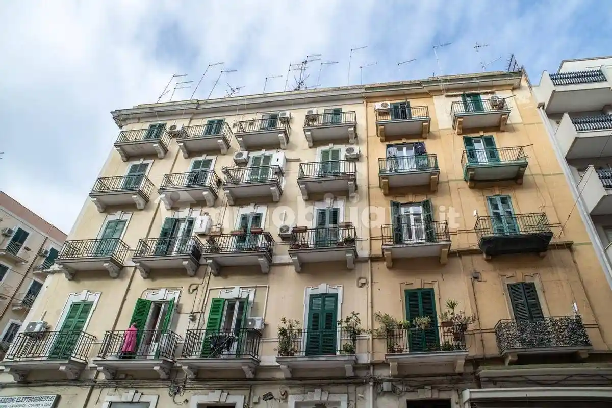 Appartamento in affitto a Taranto