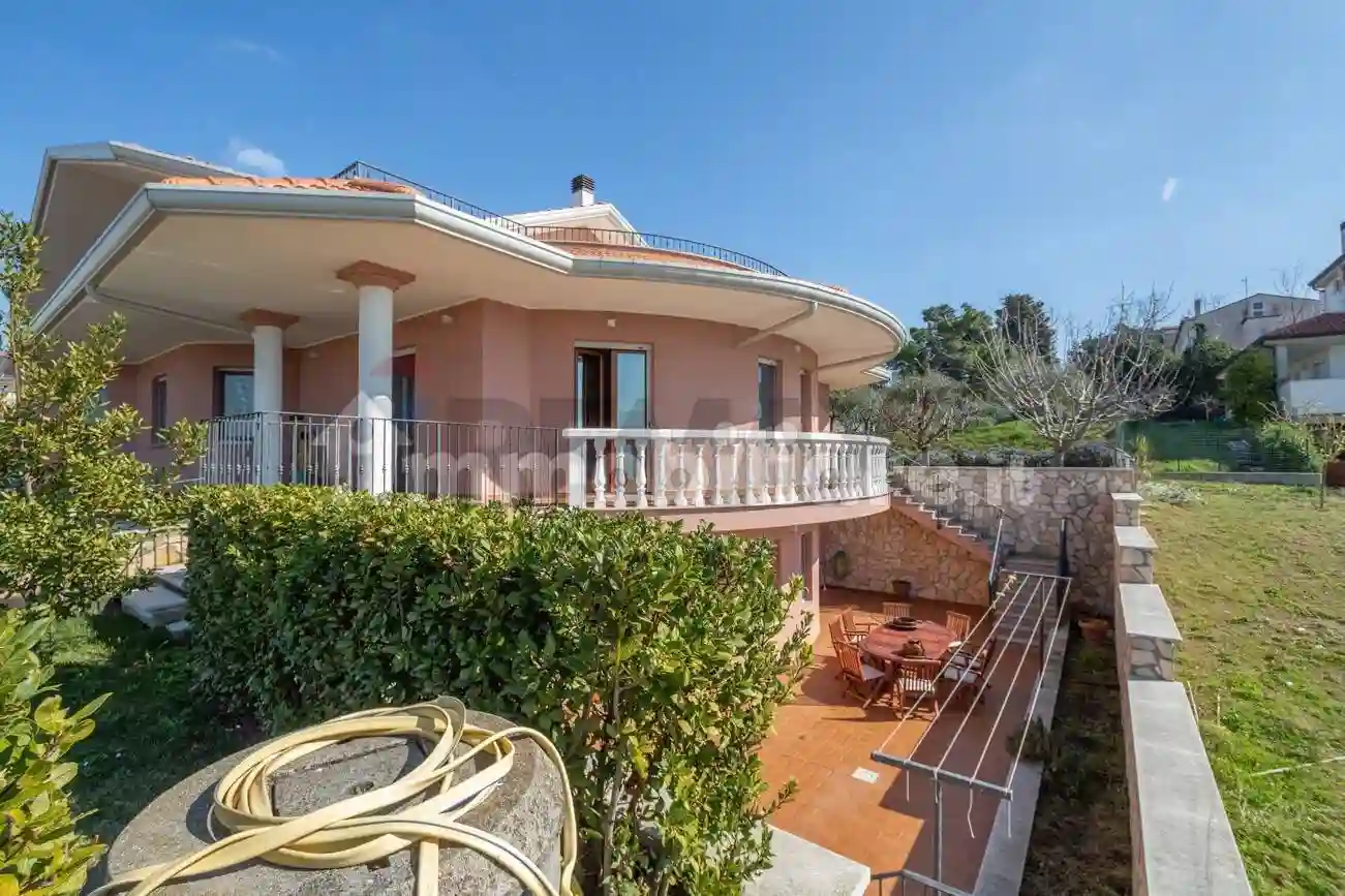 Villa - foto 3