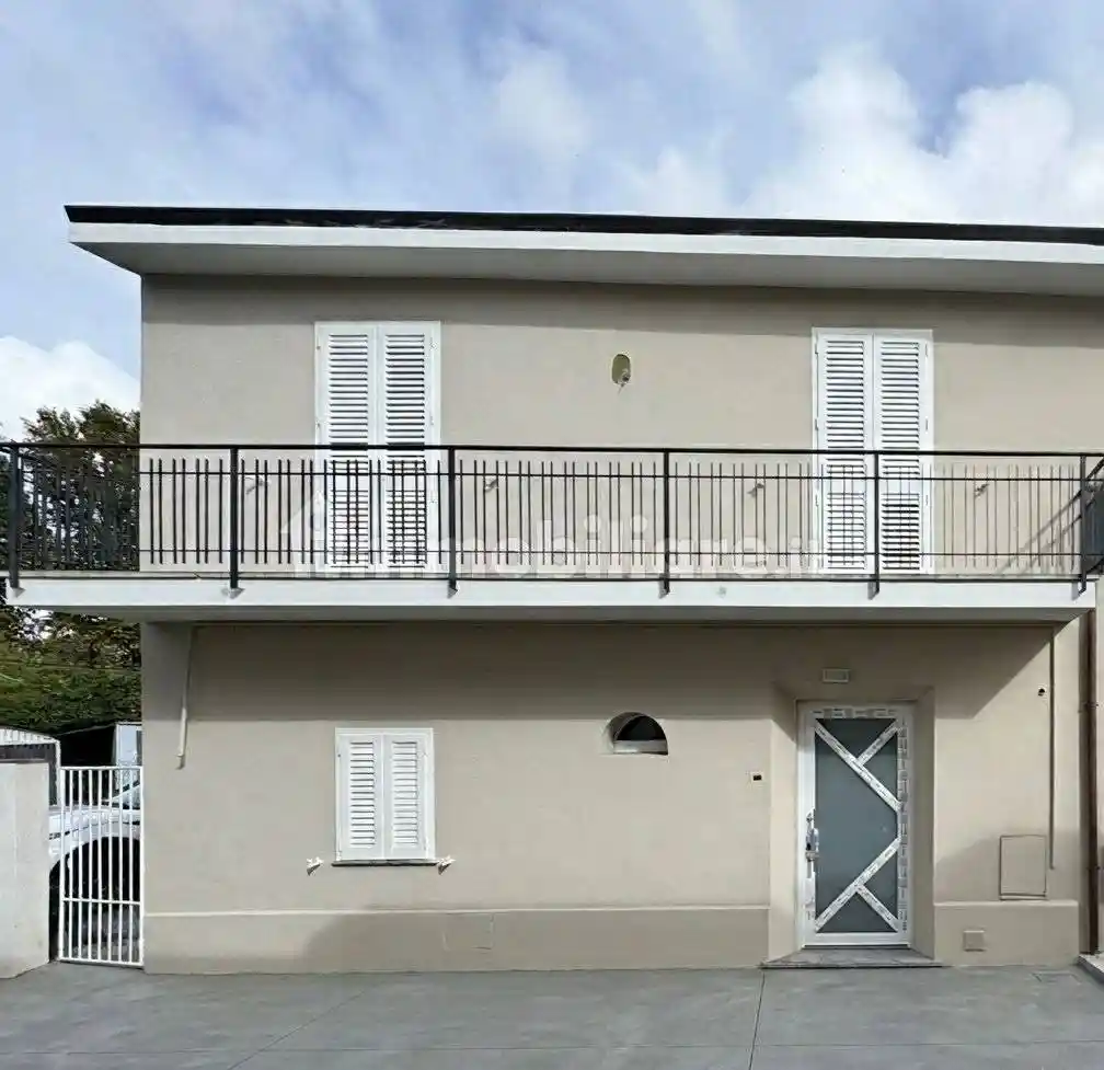 Casa indipendente in vendita a Pisa