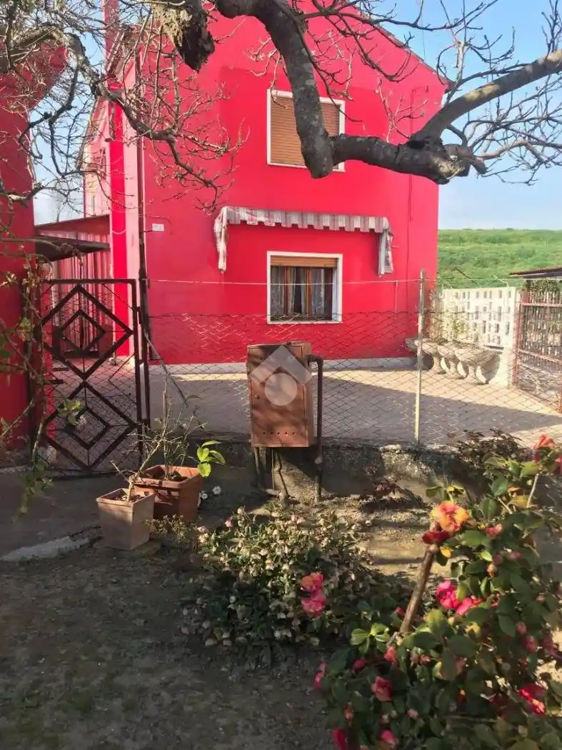 Casa indipendente in vendita a Pettorazza Grimani