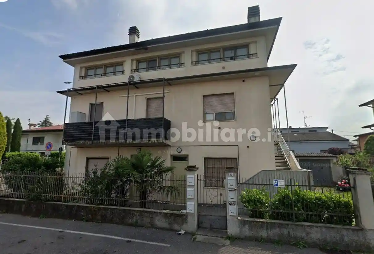 Appartamento in vendita a Casirate d'Adda