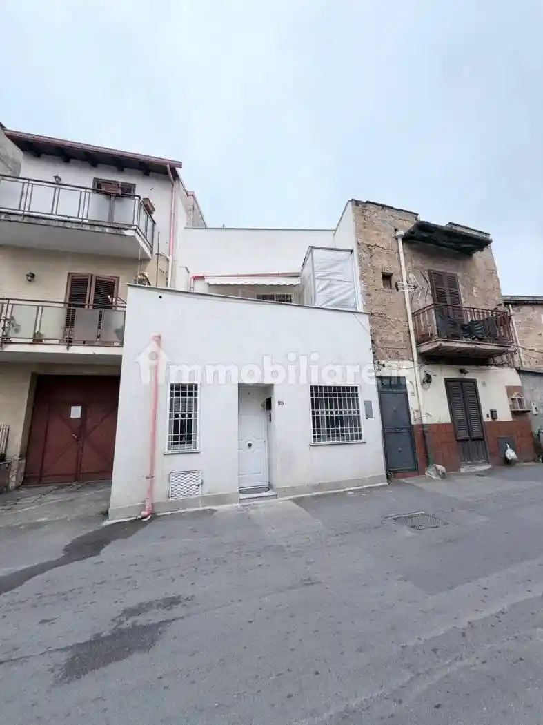 Appartamento in vendita a Palermo