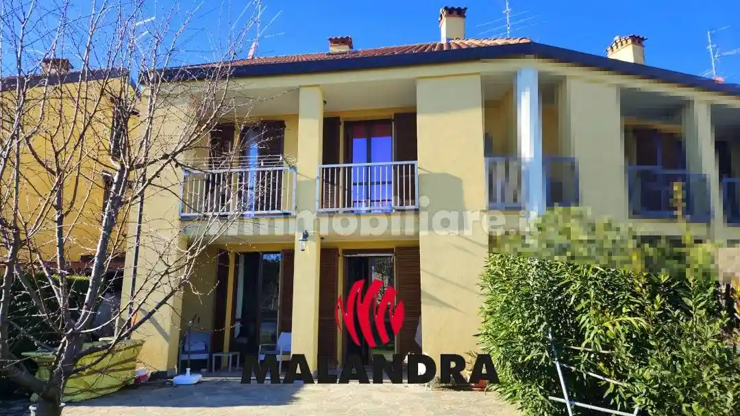 Villetta a schiera in vendita a Oleggio