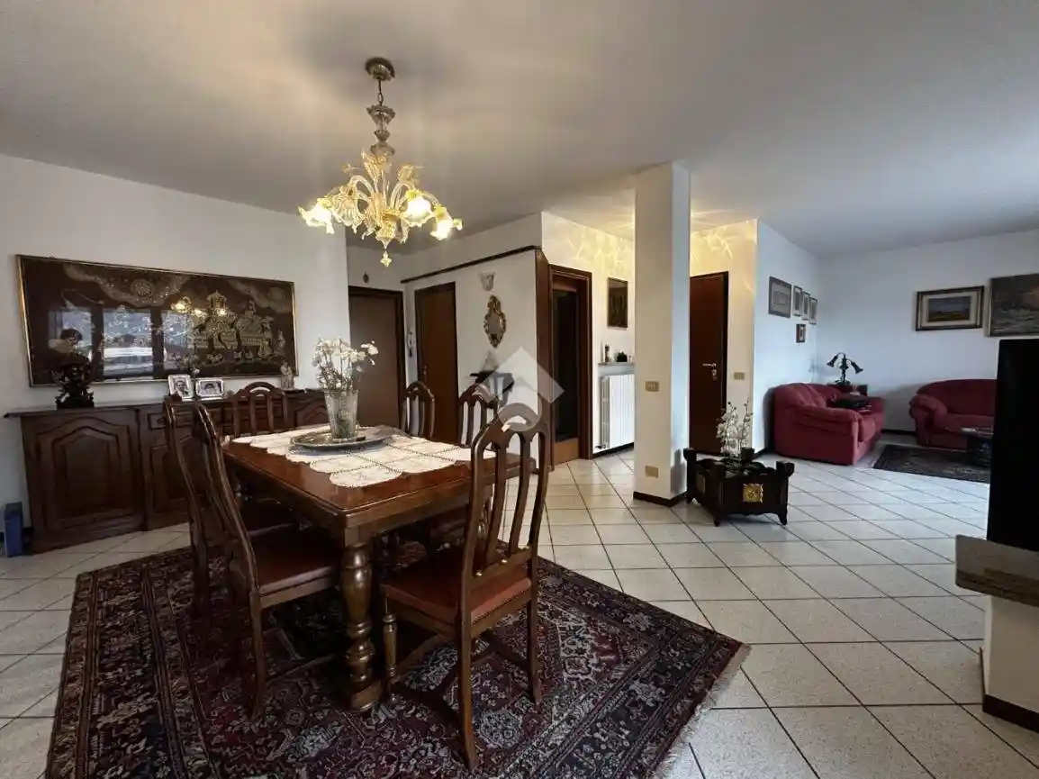 Appartamento in vendita a Albano Sant'Alessandro