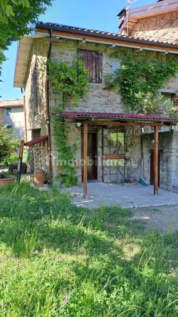 Casa indipendente in affitto a Monzuno