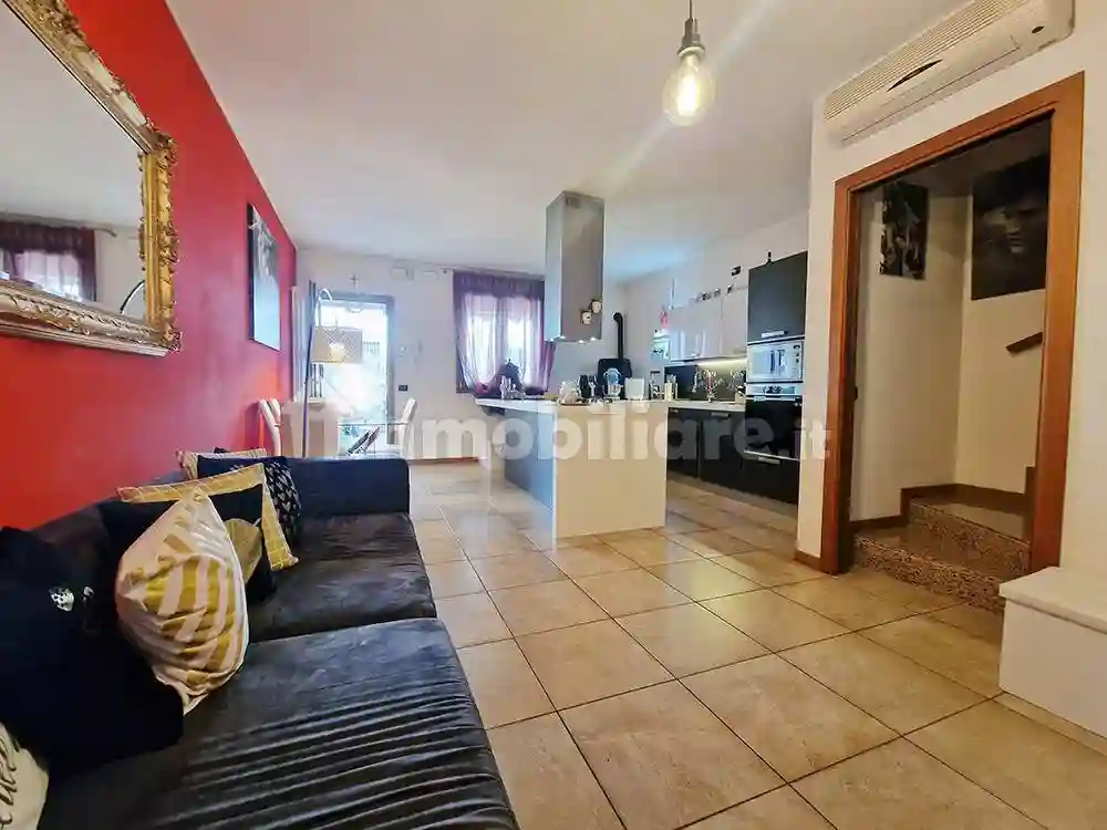 Villetta a schiera - foto 2