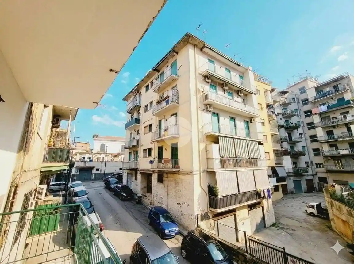Appartamento in vendita a Napoli