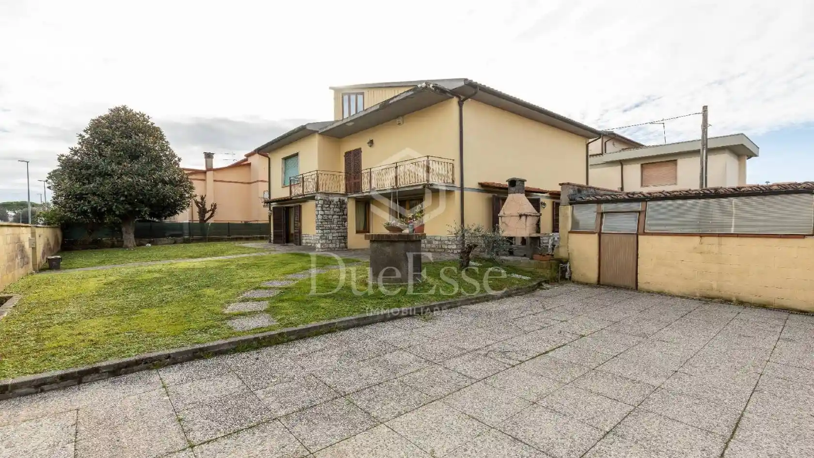 Villa in vendita a Pisa