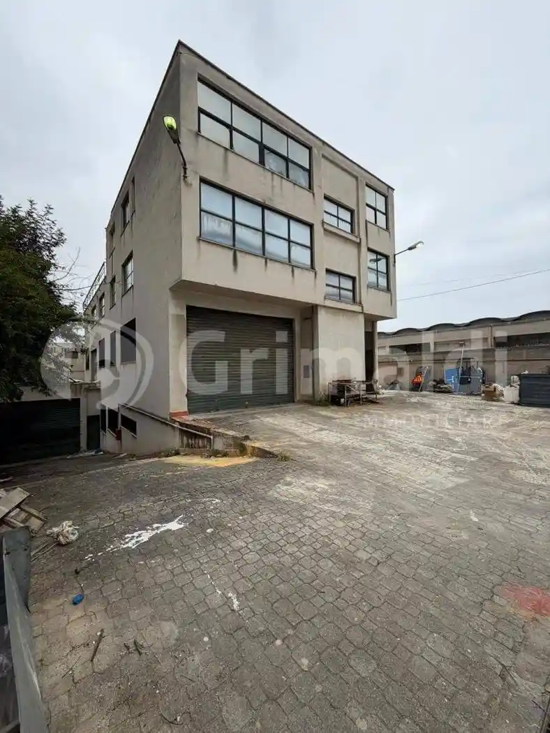 Palazzo - Edificio in vendita a Isola delle Femmine