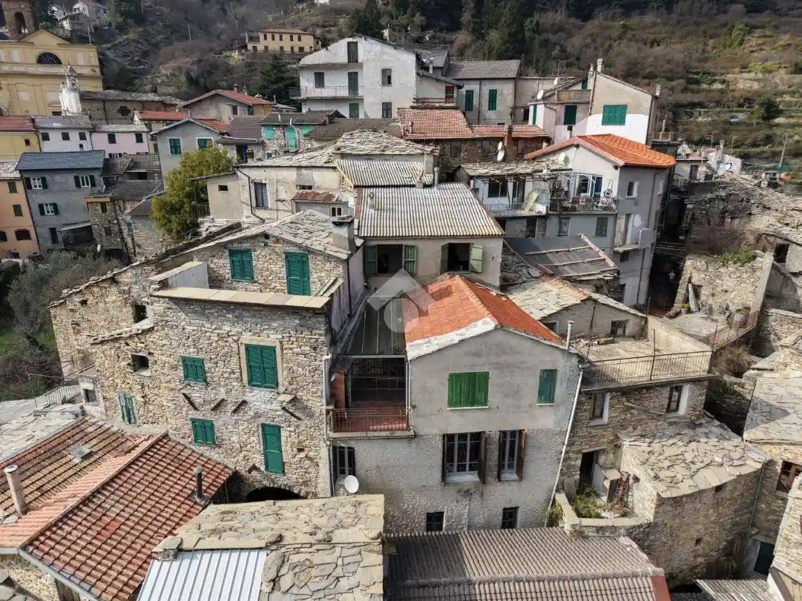 Appartamento in vendita a Montalto Carpasio