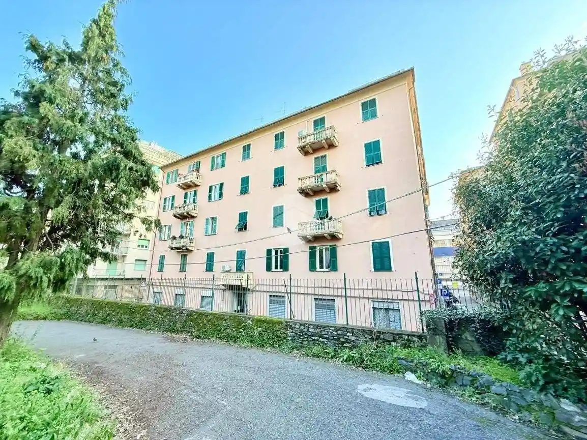 Appartamento in vendita a Genova