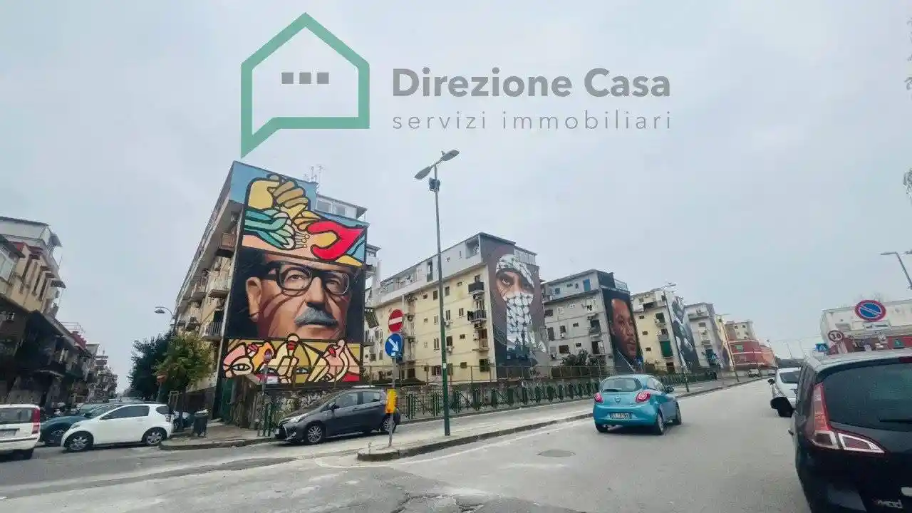 Appartamento in vendita a Napoli