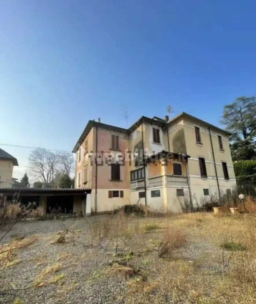 Villa in vendita a Malnate