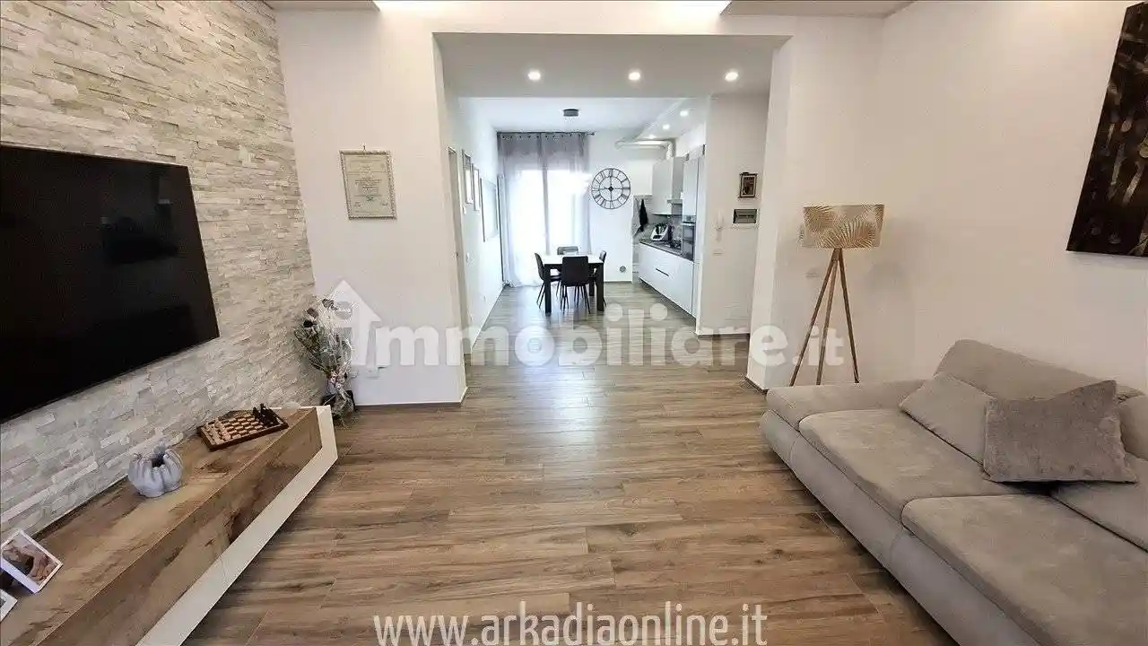 Appartamento in vendita a Piacenza