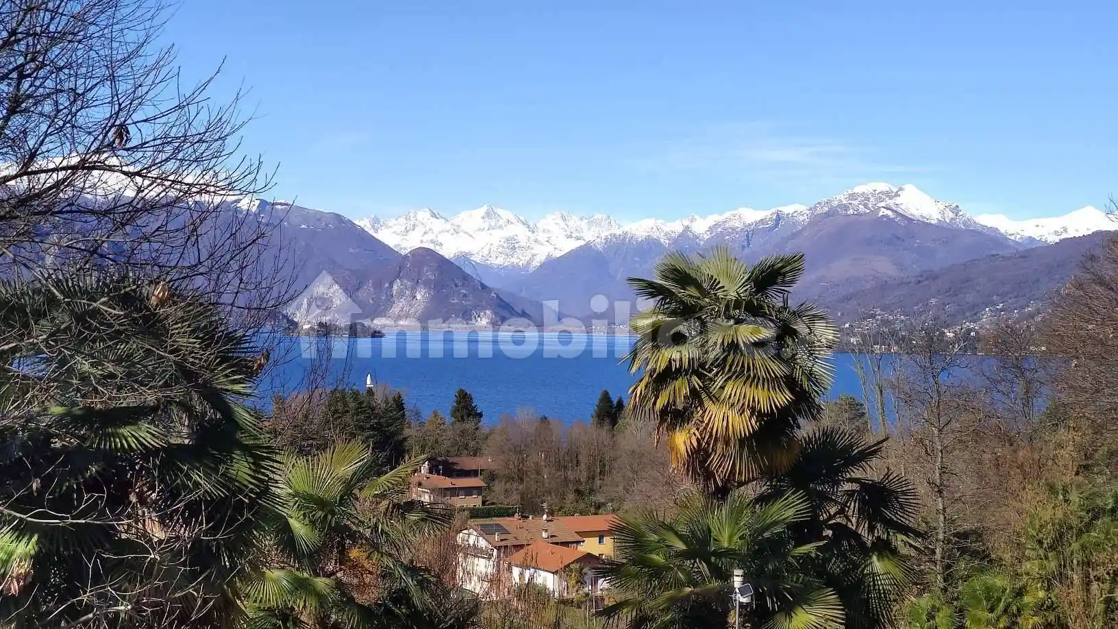 Villetta a schiera in affitto a Laveno-Mombello