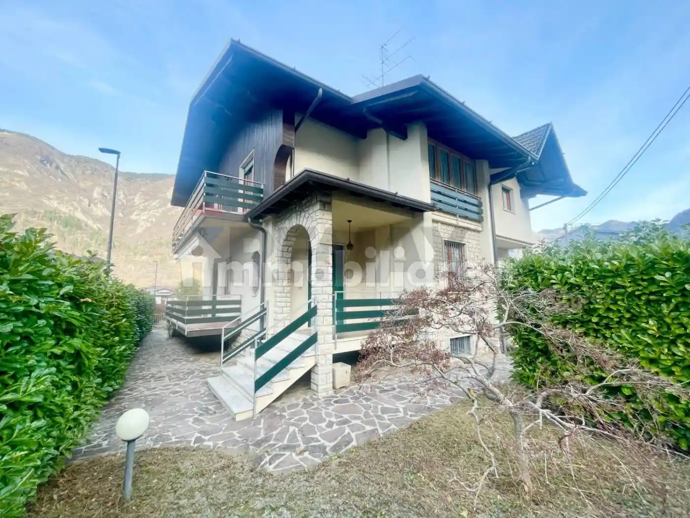 Villa in vendita a Piario