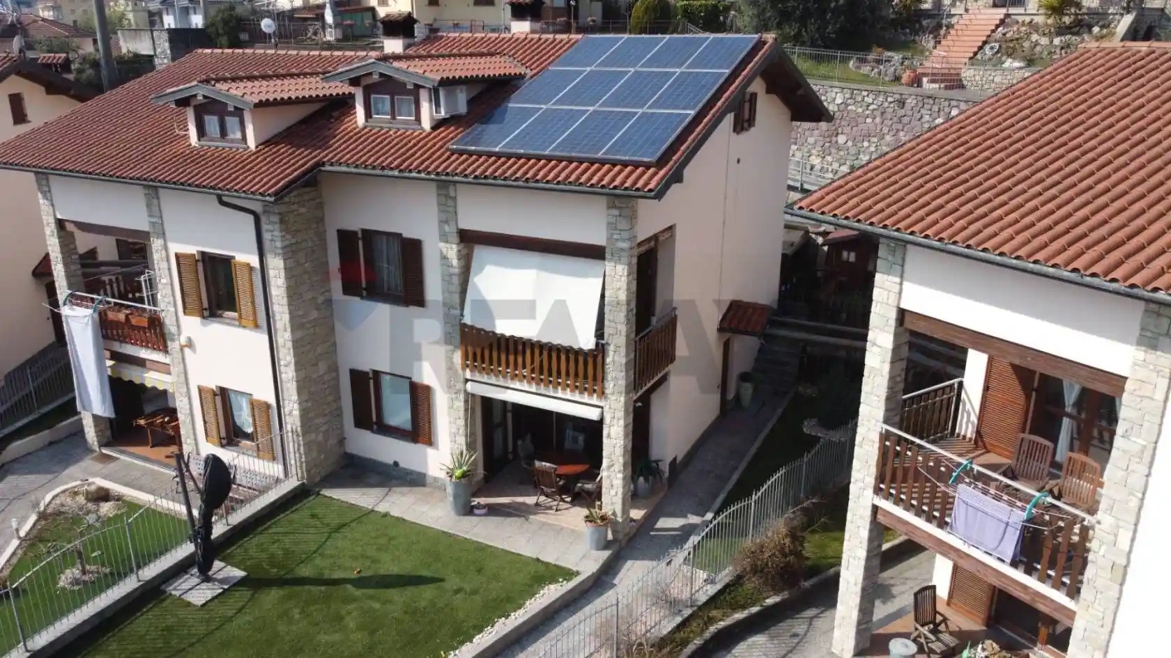 Villa in vendita a Costa Volpino