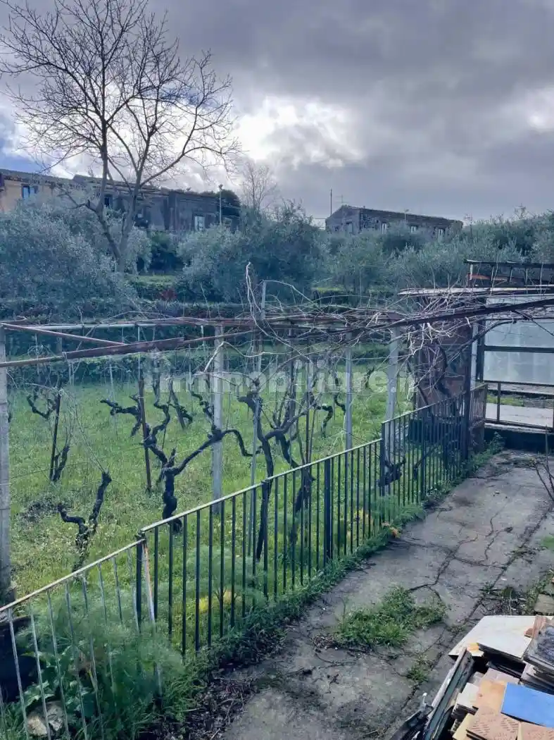 Rustico - Casale in vendita a Castiglione di Sicilia