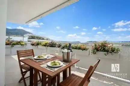 Appartamento in vendita a Salerno