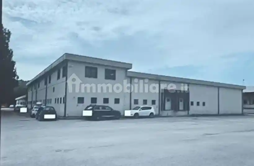 Villa in vendita a Macerata