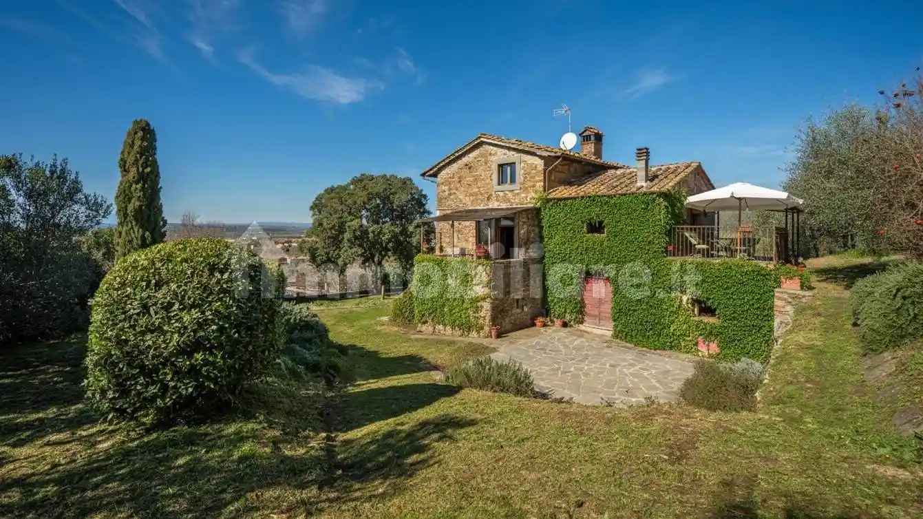 Rustico - Casale in vendita a Cortona