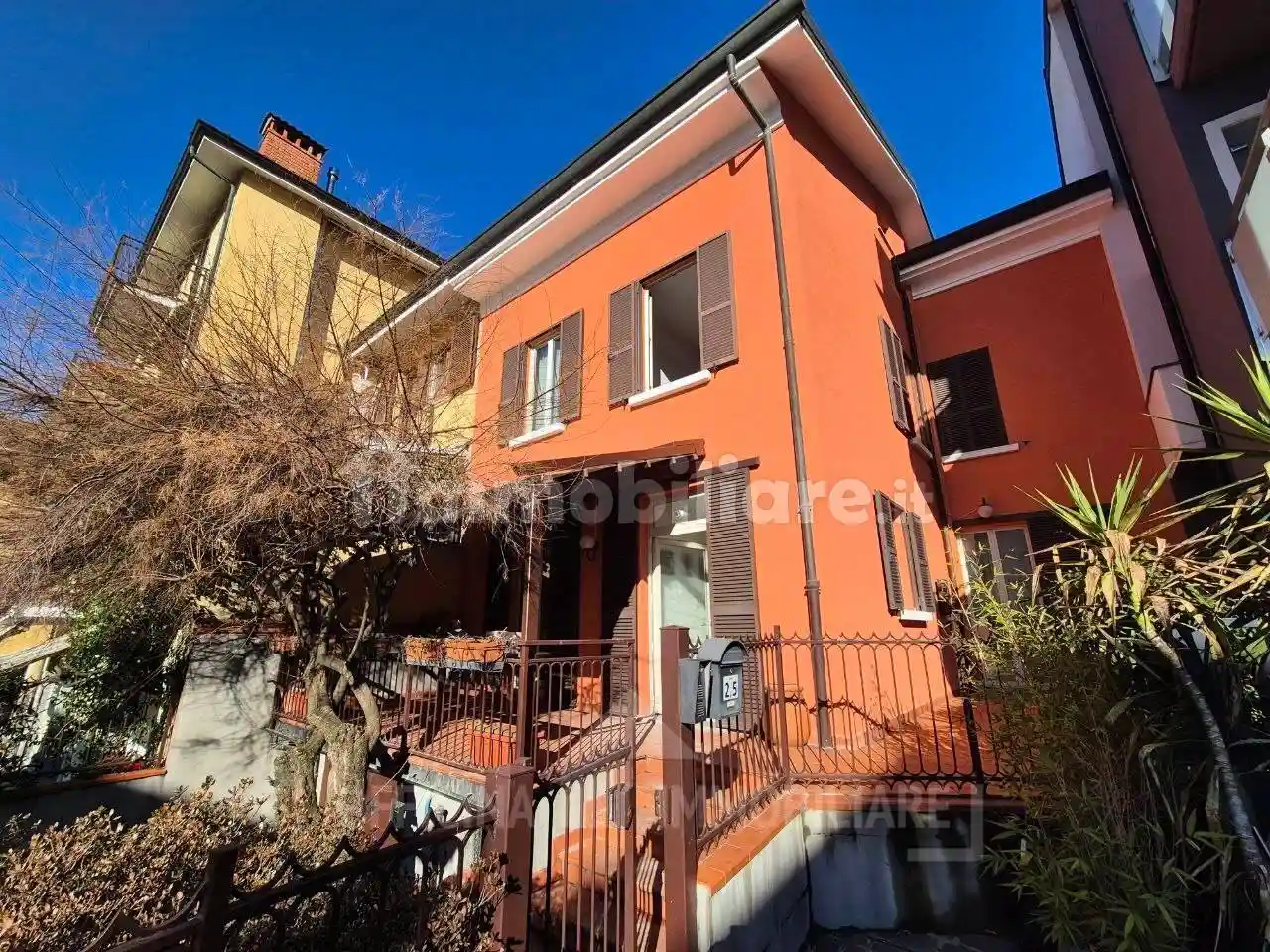 Casa indipendente in vendita a Colico